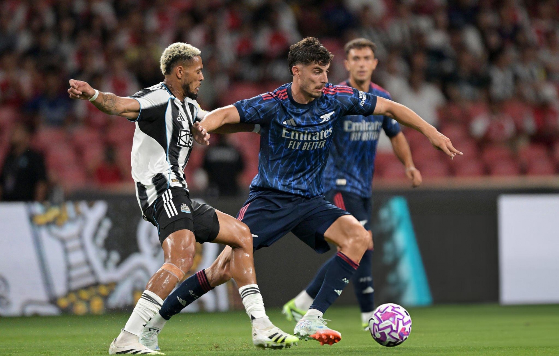 Trực tiếp Arsenal 3-2 Newcastle: Bản lĩnh lên tiếng
