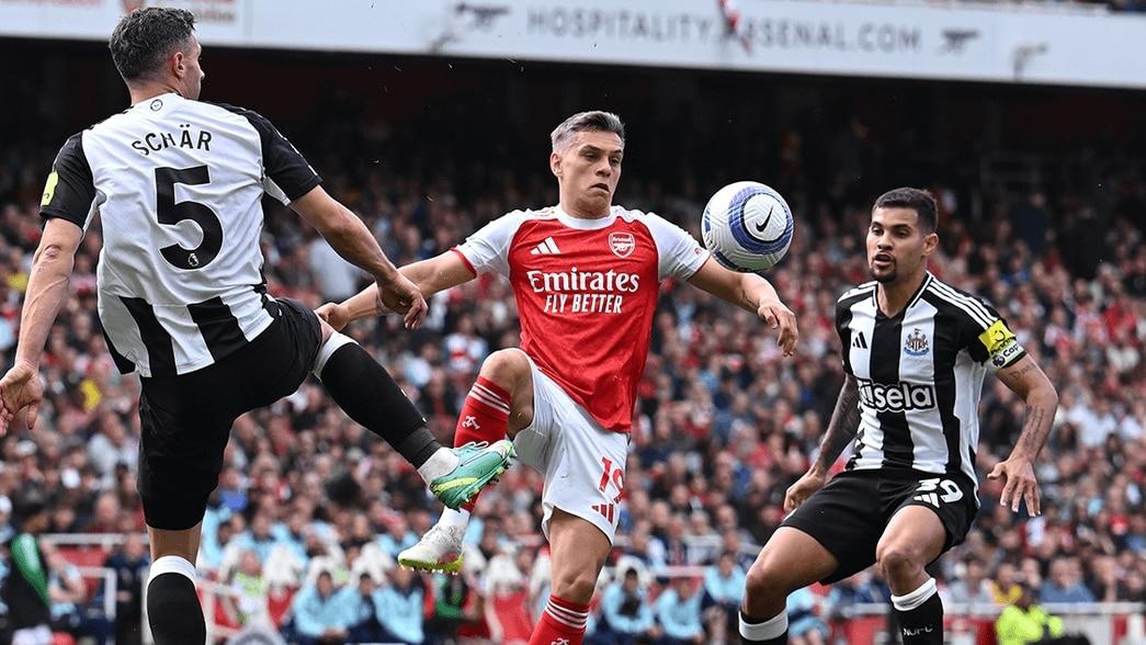 Trực tiếp Arsenal 2-1 Newcastle: Lật ngược tình thế
