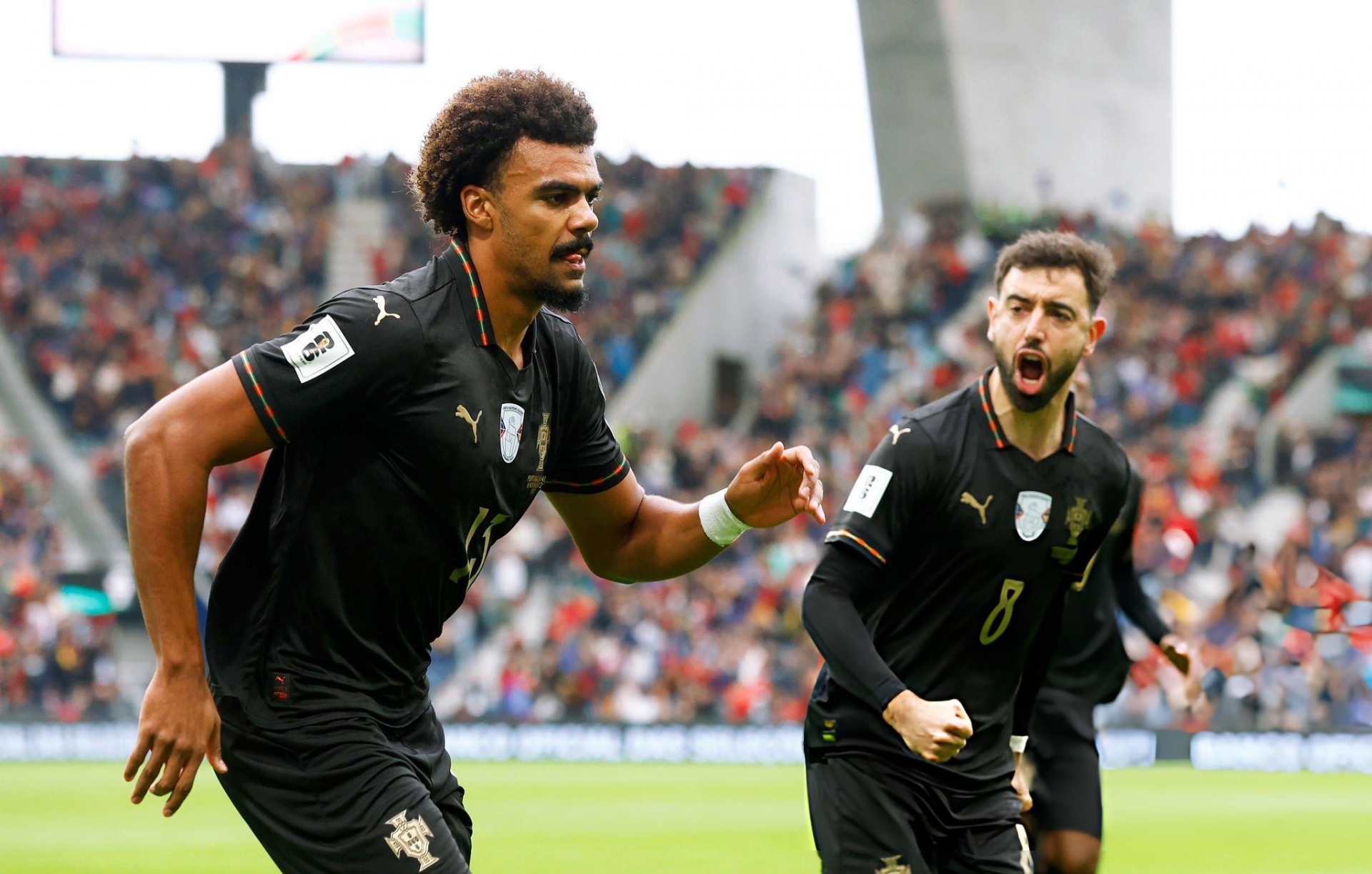 Trực tiếp Bồ Đào Nha 1-0 Armenia: Nhanh chóng mở điểm