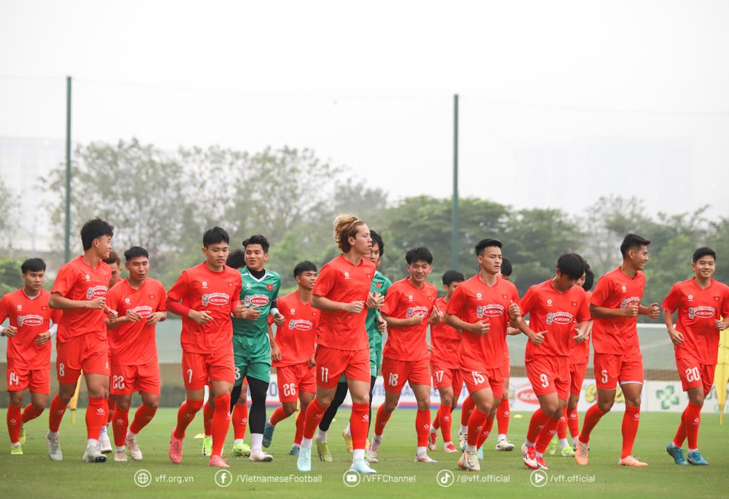 HLV Kim Sang Sik chính thức loại 8 cầu thủ U23 Việt Nam