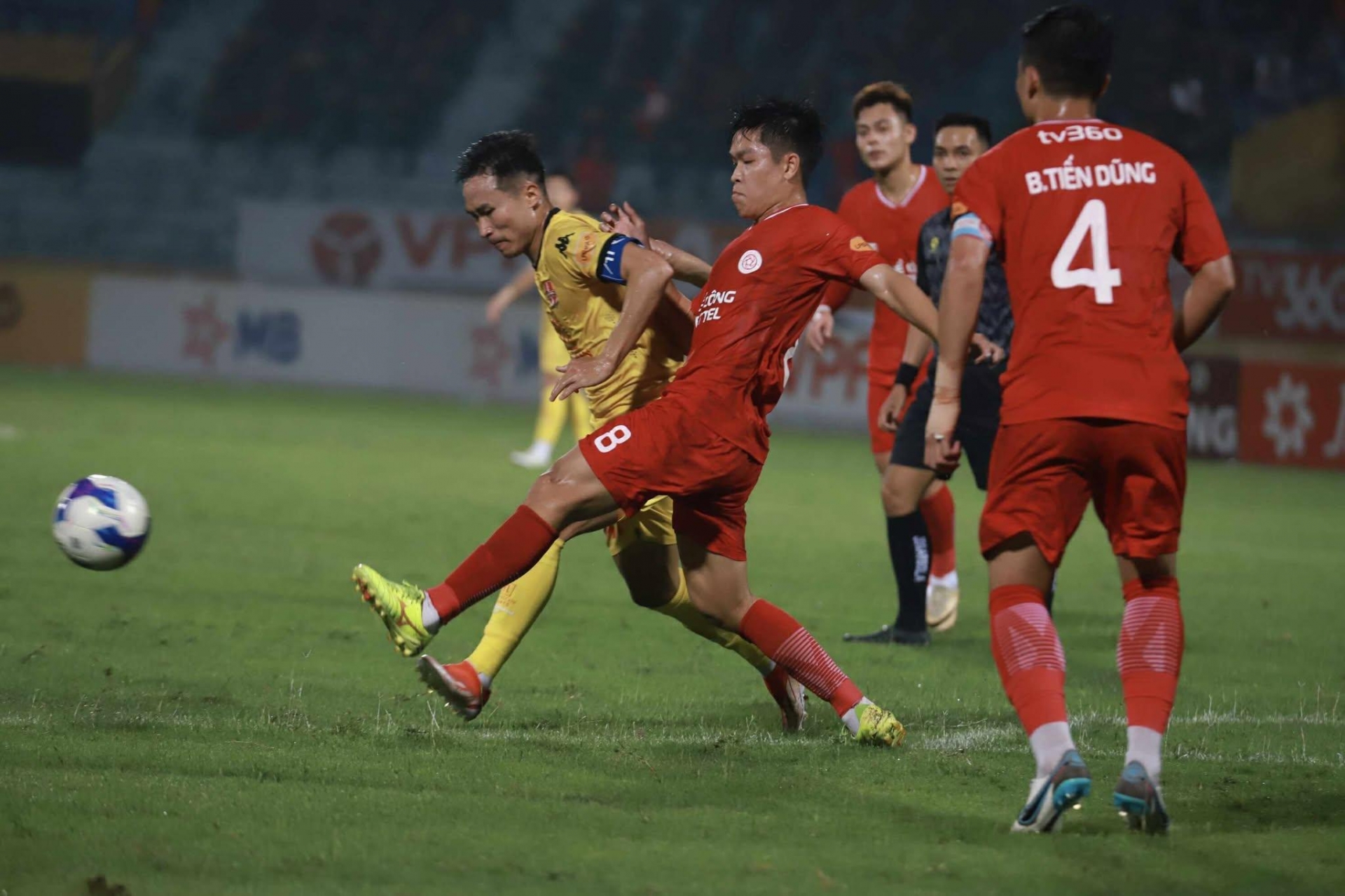 Trực tiếp Viettel 0-0 Hải Phòng: Ép sân nghẹt thở