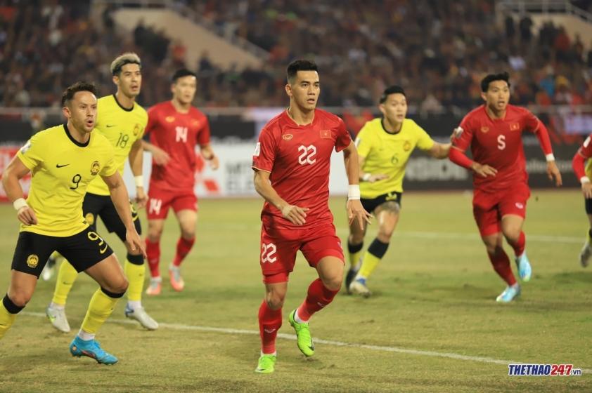 Trực tiếp Việt Nam vs Malaysia: Cao Pendant Quang Vinh, Nguyễn Filip đá chính