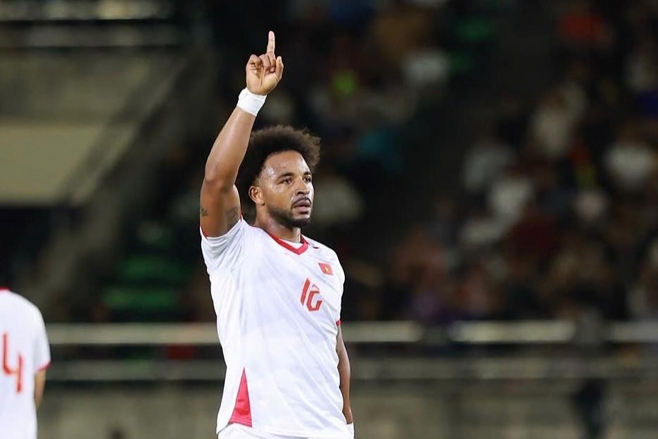 Vừa tái xuất, Xuân Son lập tức ghi bàn cho ĐT Việt Nam