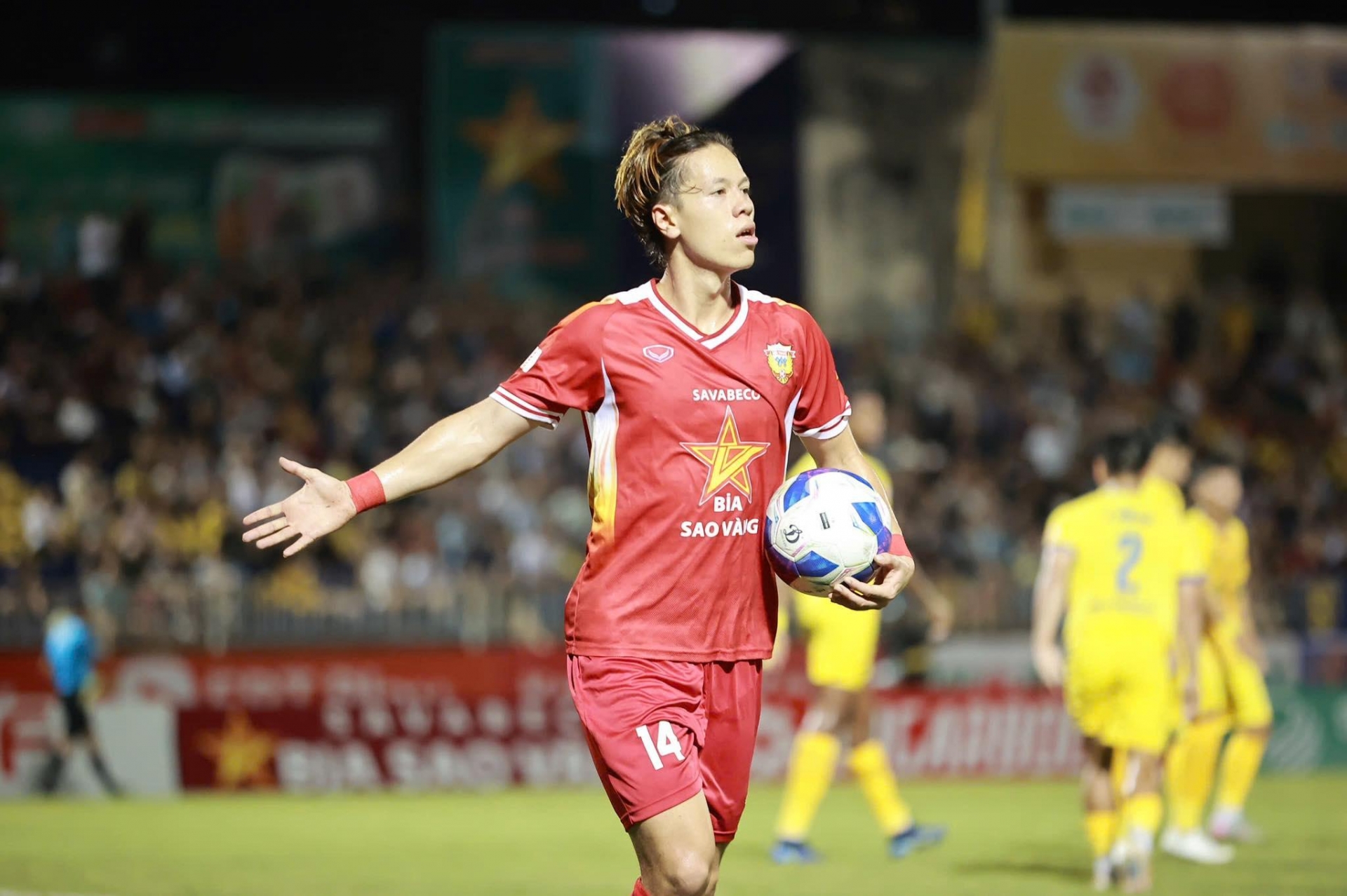 Trực tiếp SLNA 1-1 Hà Tĩnh: Thế trận sôi động