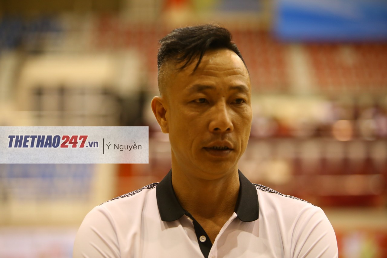 HLV Bùi Trung Thảo khen ngoại binh Hà Tĩnh - Napadet Bhinijdee 148977
