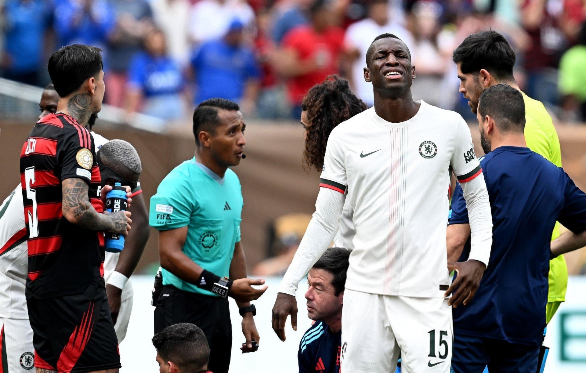 Jackson báo hại, Chelsea thảm bại trước đội Brazil tại Club World Cup