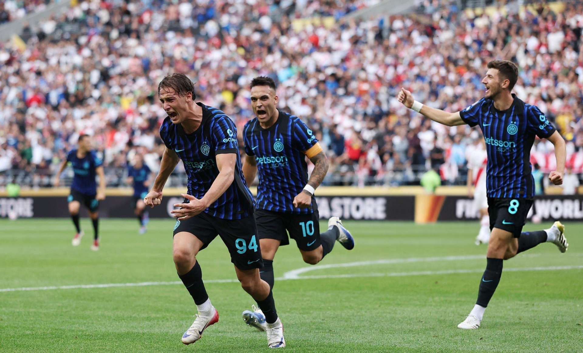Hạ River Plate, Inter tiến vào vòng 1/8 Club World Cup