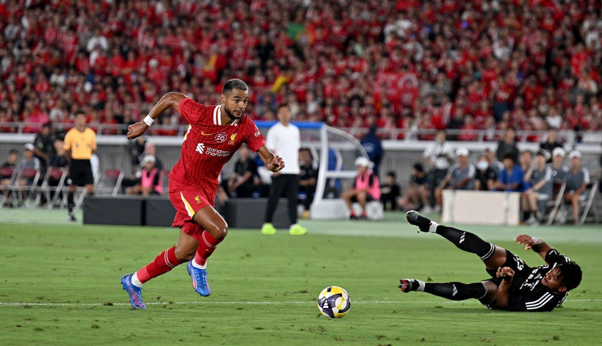 Trực tiếp Marinos 1-2 Liverpool: Đẳng cấp lên tiếng