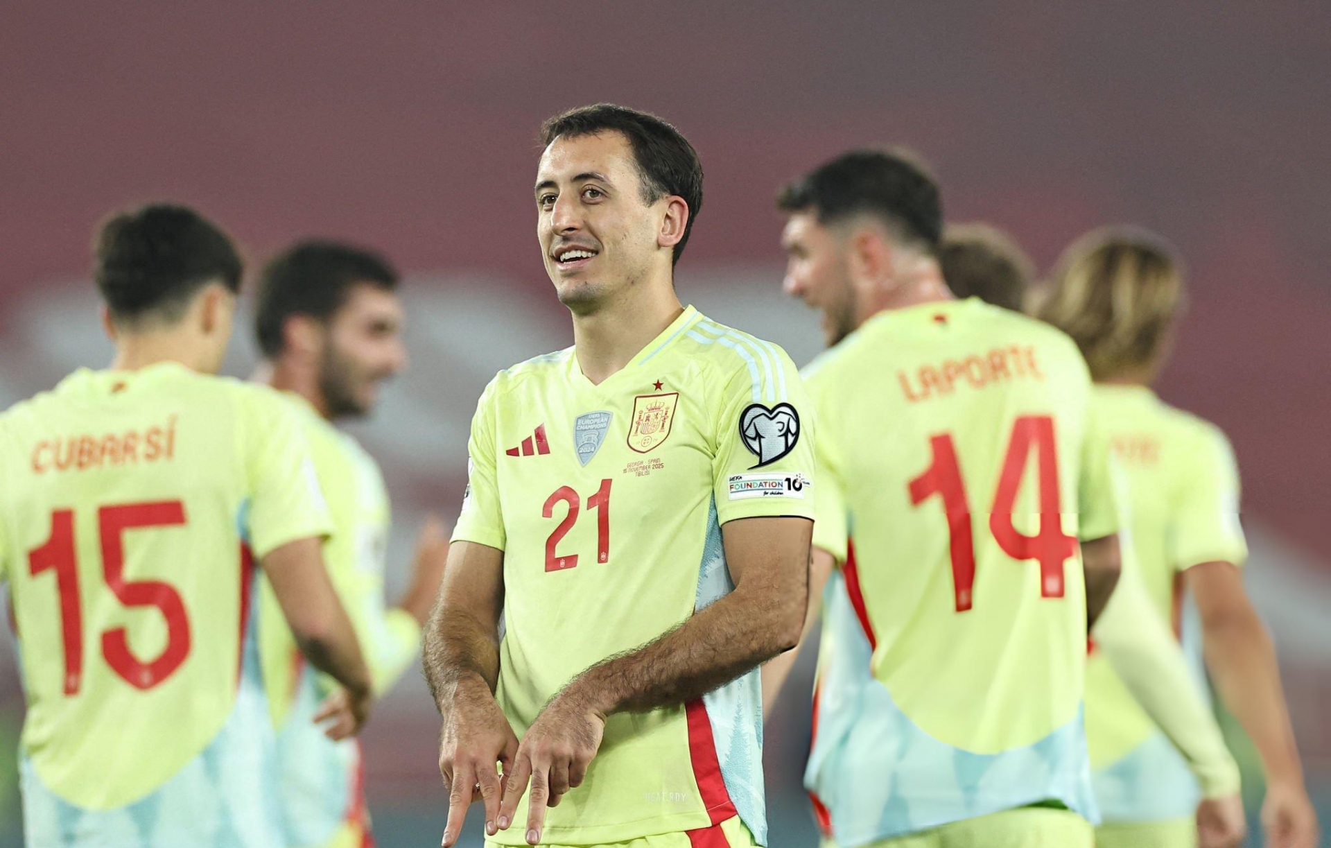 Thắng đậm Georgia, Tây Ban Nha gần như đi World Cup 2026