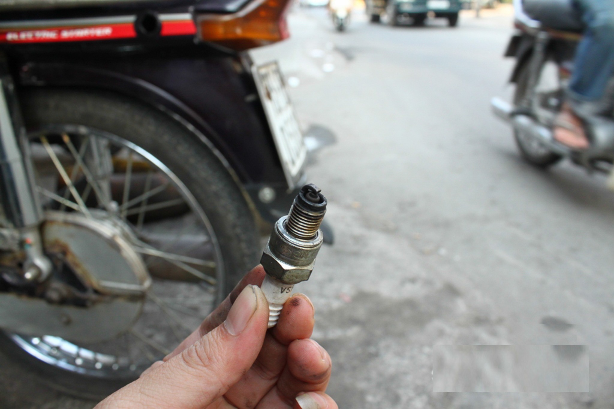 mẹo hay xe máy, kinh nghiệm xe, tư vấn xe, xe máy, xe máy đề không nổ, xe cộ, xe máy đạp mãi không nổ, xe máy đề không nổ đạp không nổ