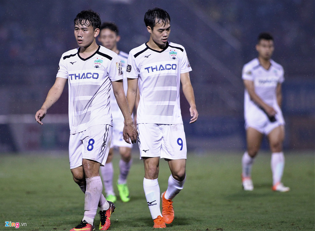 Các cầu thủ HAGL đang gặp vấn đề trong việc tìm ra lối chơi thích hợp. Ảnh: Zing hagl, V-League, Playoff