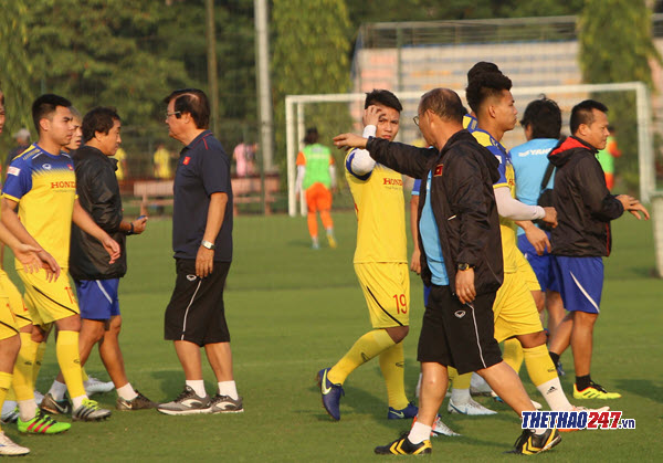 HLV Park Hang Seo, Lee Dong Jun, VFF, đàm phán hợp đồng. Việt Nam