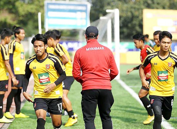 U22 Myanmar, SEA Games 30, Velizar Popov, U22 Malaysia, vòng bảng SEA Games 30