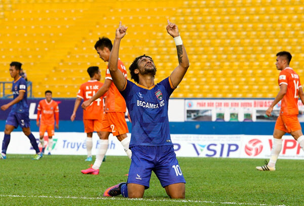 Hedipo Gustavo becamex binh duong v-league 2020