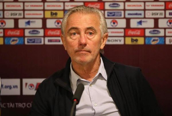 bert van marwijk uae viet nam vong loai world cup 2022