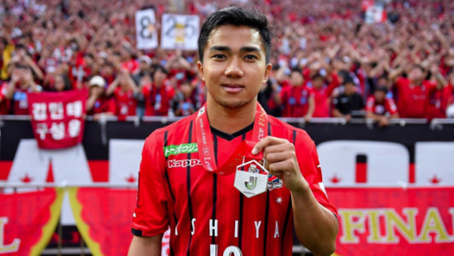chanathip songkrasin messi thai consadole sapporo