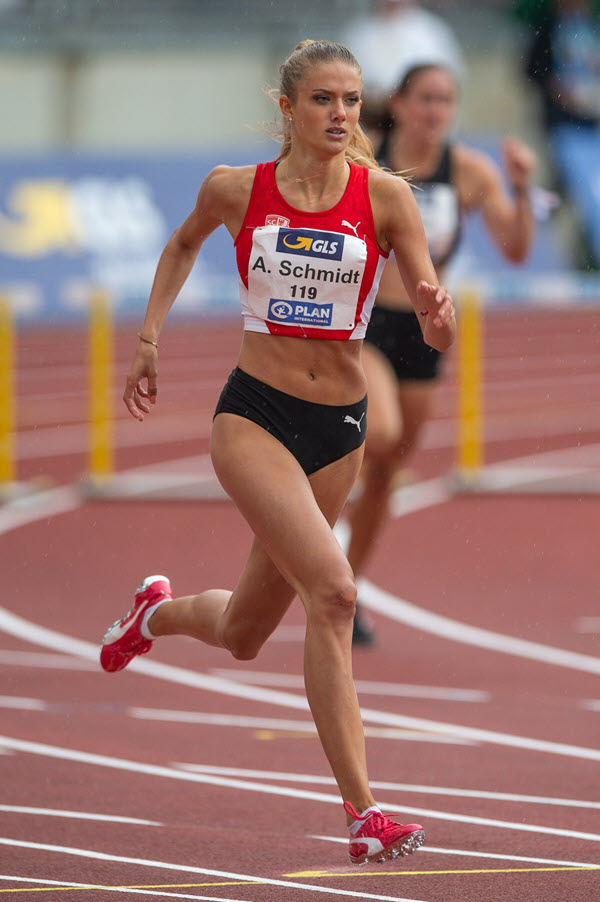 Alicia Schmidt vdv dien kinh