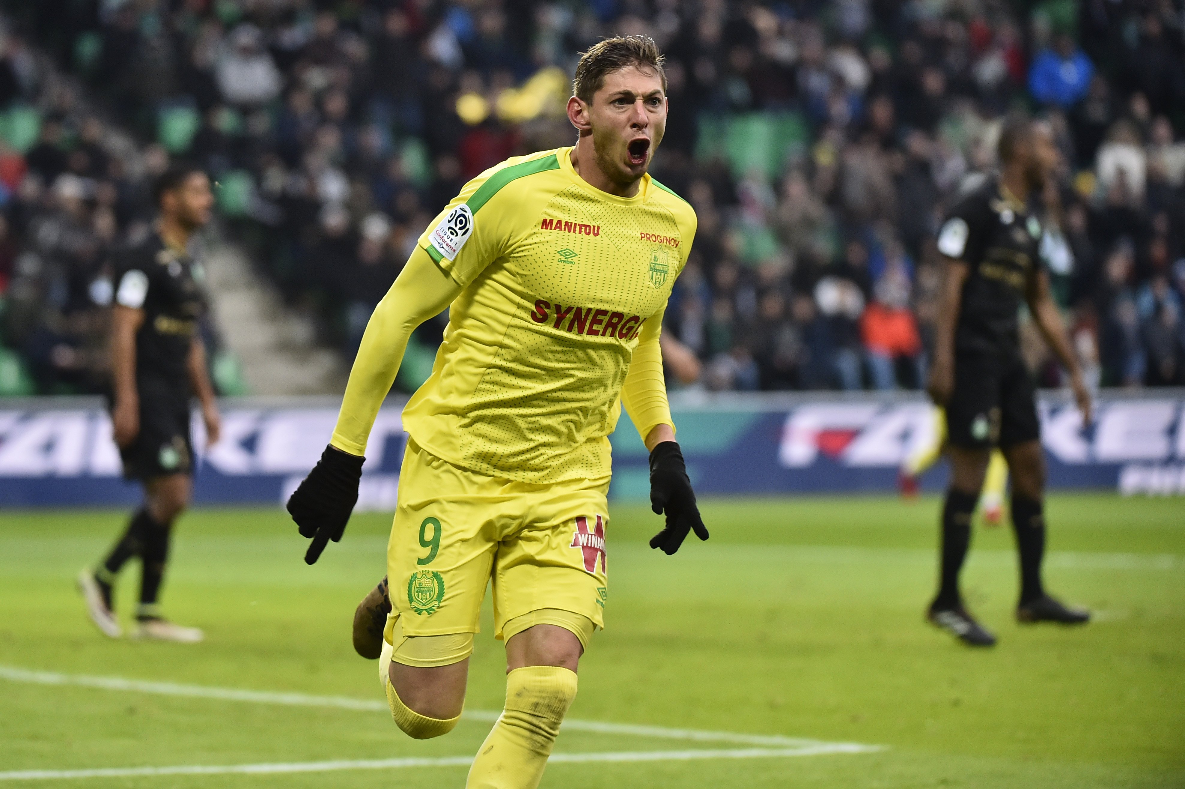 Emiliano Sala, Sala, tai nạn máy bay, Argentina, Nantes, Cardiff, Cardiff City, hợp đồng