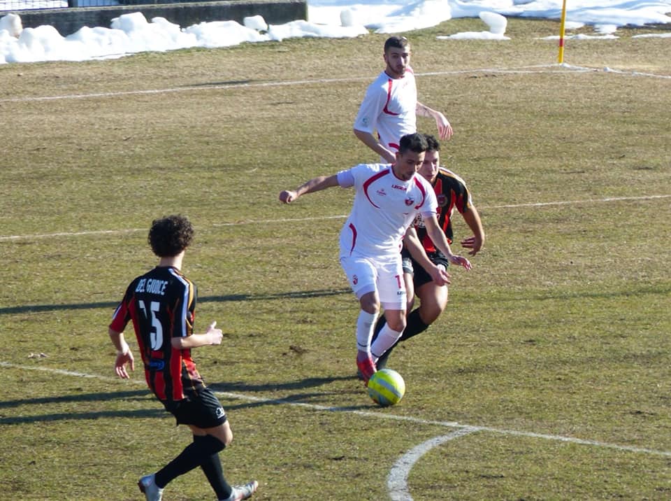 thua 0-20, pro piacenza, piacenza, serie c, bi loai khoi serie c, doi bong co 7 cau thu, italia