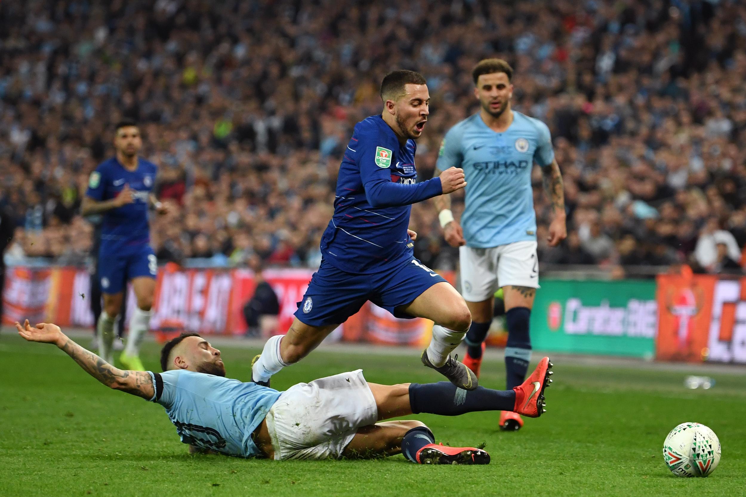 Hazard, hazard penalty, hazard panelka, chelsea vs man city, chelsea, Man City, sut 11m, sut luan luu