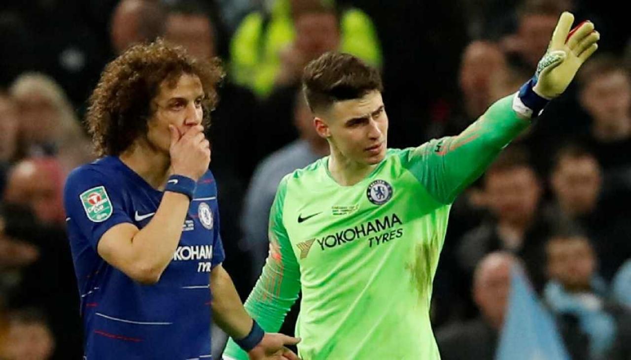 Kepa, Kepa bật Sarri, Kepa không ra sân, David Luiz, Luiz, Sarri, Chelsea, Kepa thay người, Chelsea vs Man City