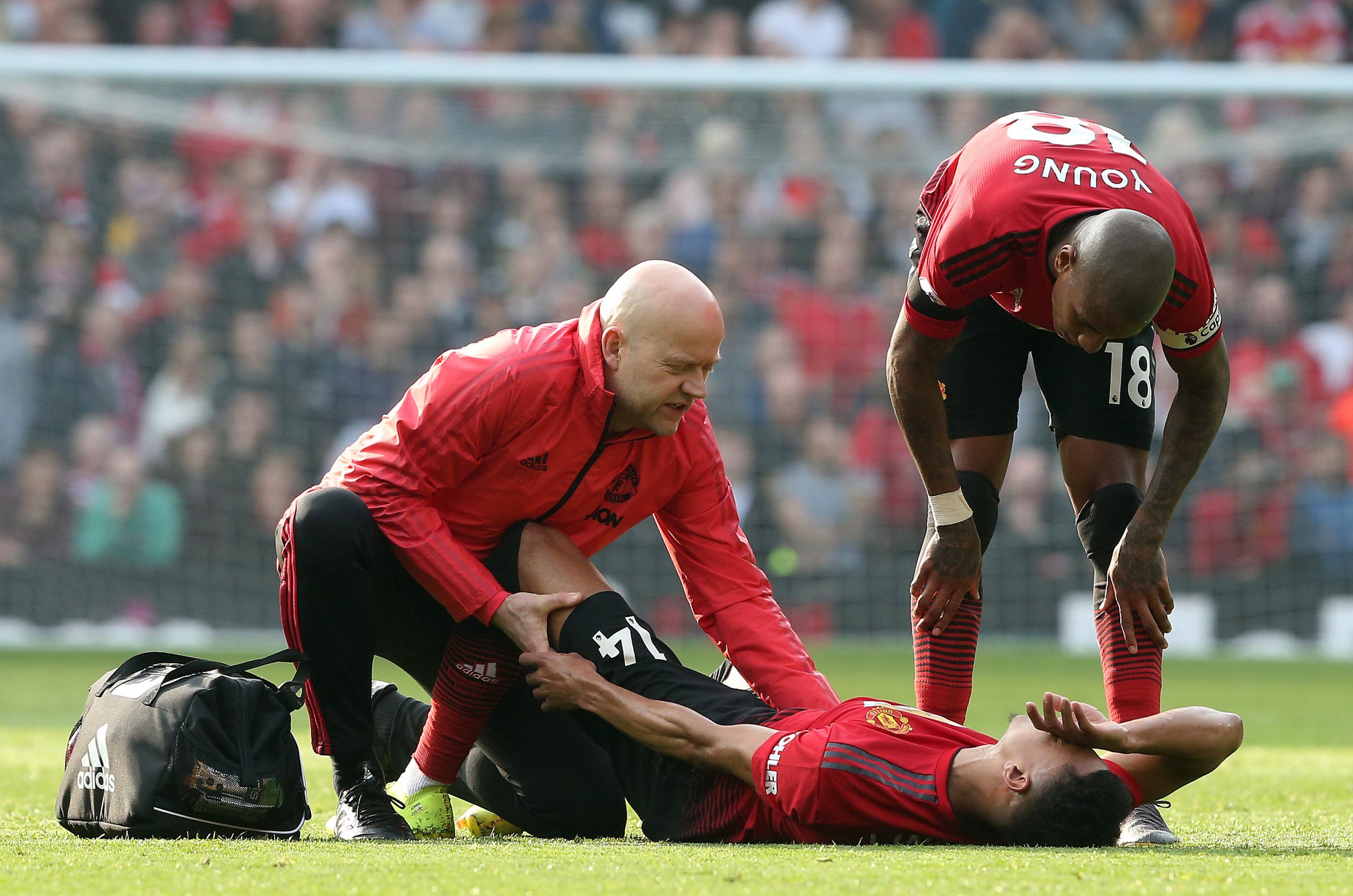 Crystal Palace vs MU, MU, Man utd, chấn thương, ngoại hạng anh, MU chấn thương, Rashford, Herrera, Lingard, danh sách chấn thương MU