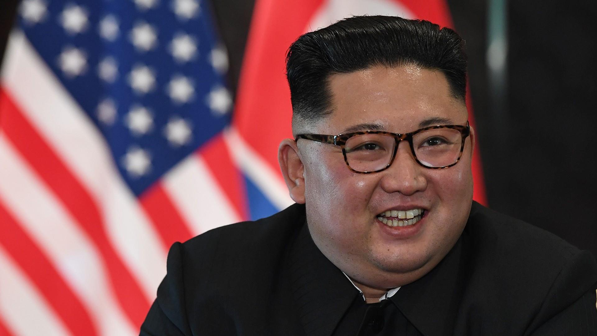 Kim Jong Un, chủ tịch, chủ tịch Kim Jong Un, MU, Man utd, Kim Jong Un fan MU, Triều Tiên