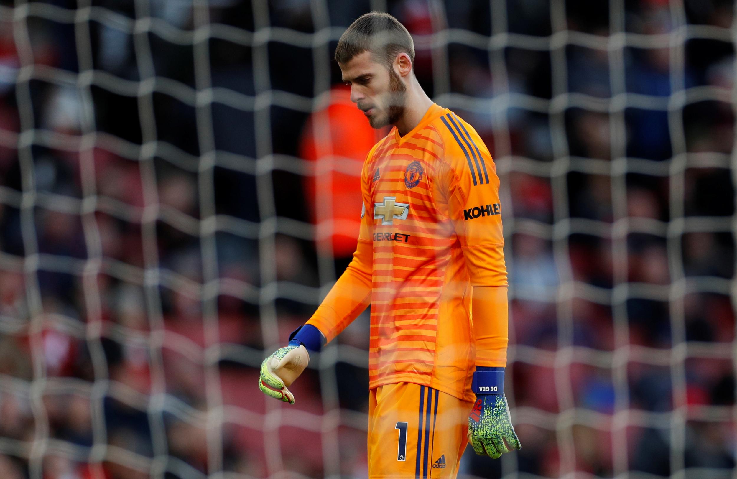 De gea, de gea mắc lỗi, xhaka, neville, xhaka sút xa, hợp đồng của de gea, arsenal 2-0 mu, ngoại hạng anh, mu, arsenal