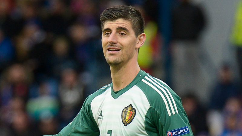 Courtois, Courtois thảm họa, Courtois mắc sai lầm, Bỉ vs NGa, Bỉ 3-1 Nga
