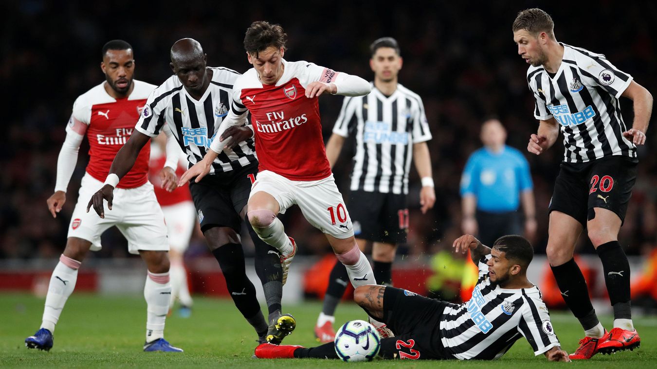 arsenal 2-0 newcastle, kết quả arsenal vs newcastle, hlv emery lên tiếng, unai emery, ngoại hạng anh, top 4 ngoại hạng anh, 