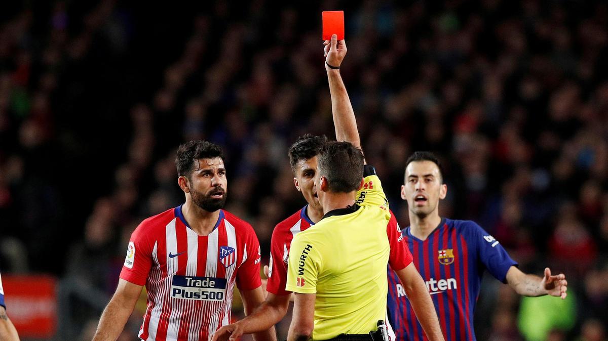 Diego Costa bị treo giò, Barca vs Atletico, Diego Costa xúc phạm trọng tài, Diego Costa thẻ đỏ, Barca 2-0 Atletico, La Liga