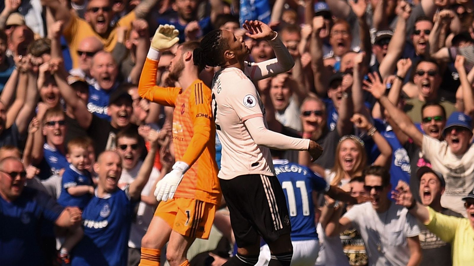 MU thua Everton, Everton 4-0 MU, cầu thủ MU đổ lỗi cho nhau, MU thua ê chề, MU gây thất vọng, MU, Everton