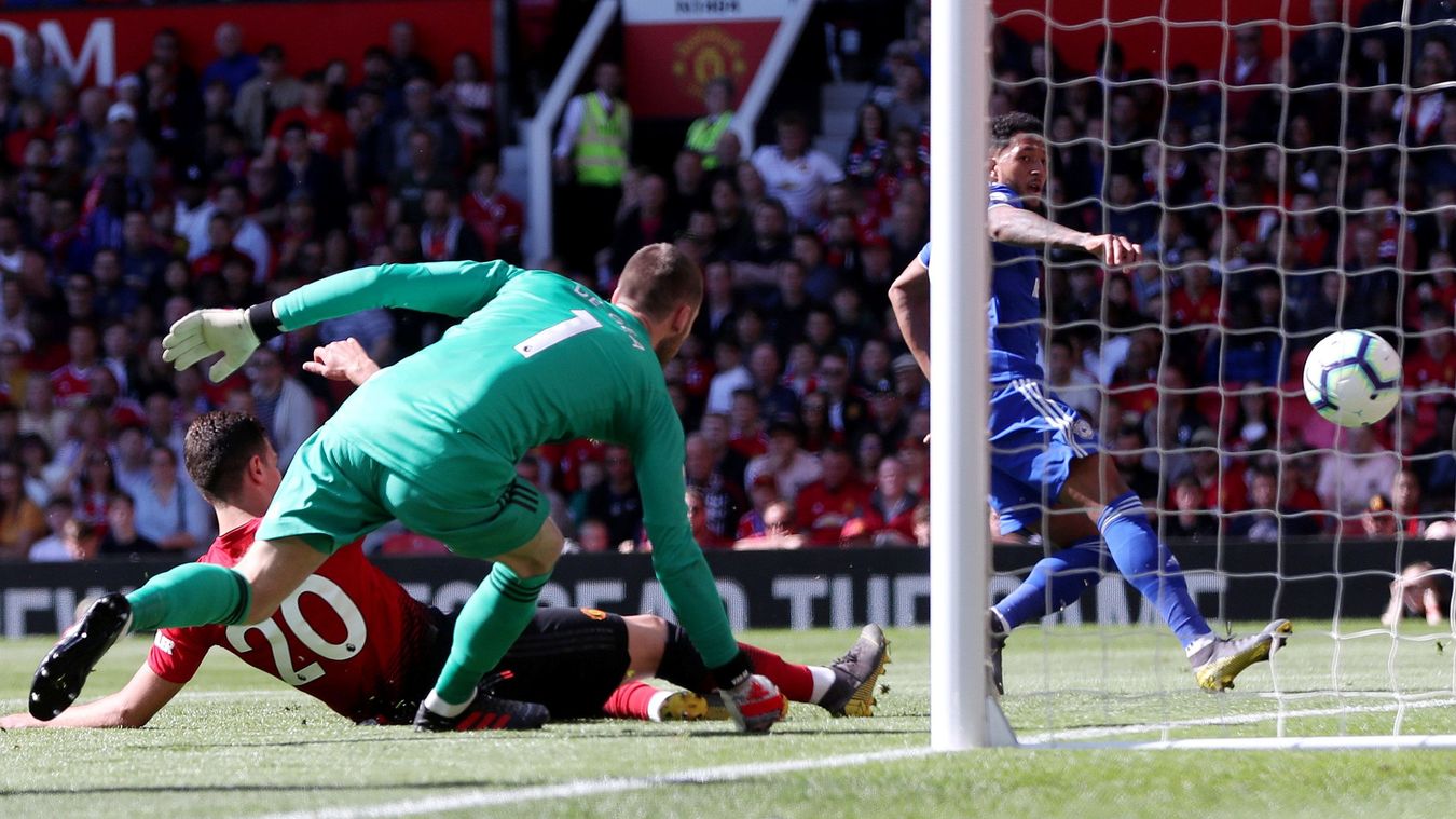 chuyển nhượng MU, ngoại hạng anh, MU thua Cardiff, Pogba bị chỉ trích, đuổi cổ Pogba, Pogba, MU, MAn utd thua, man utd, vòng 38 nha