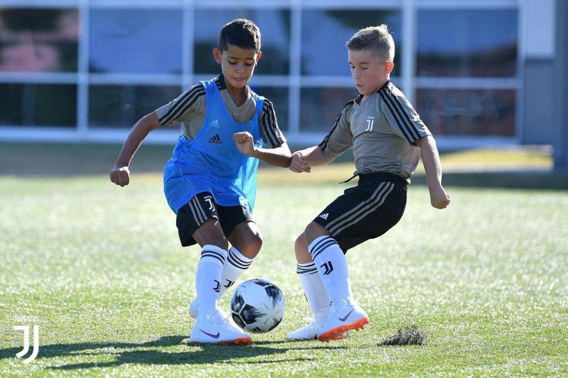 con trai ronaldo, ronaldo jr, ronaldo, CR7, sporting lisbon, MU, con trai ronaldo lập kỷ lục, juventus