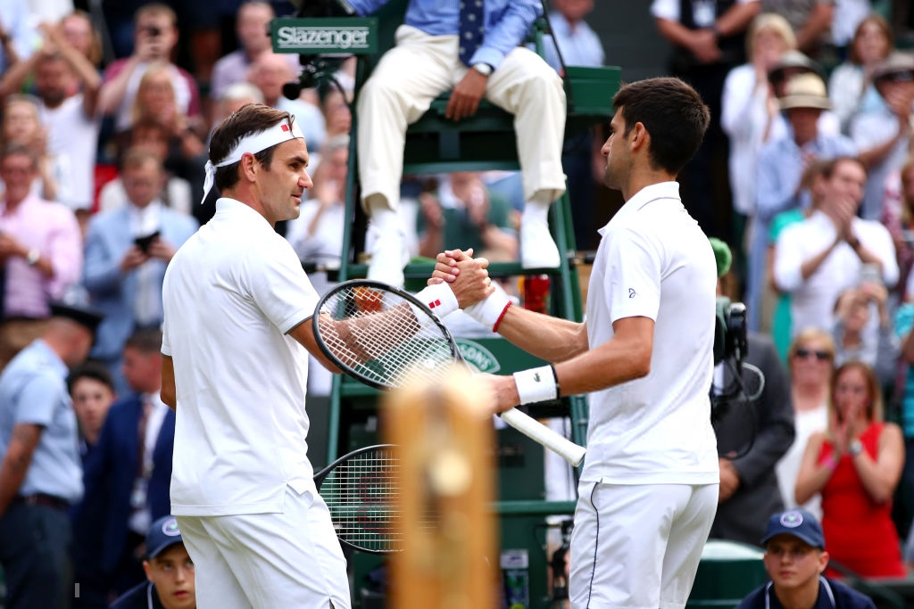 Federer, Djokovic, federer vs djokovic, federer thua, federer thất bại, fererer lặng người, wimbledon