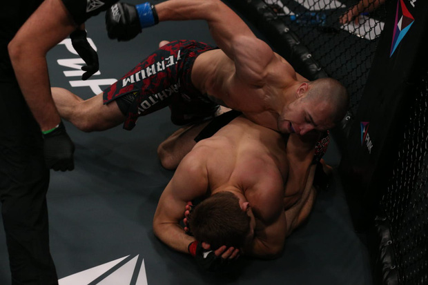 video, video võ thuật, Ivan Sopivskoy, RCC 2019, MMA, Ivan Sopivskoy vs Nikita Barkhatov, Nikita Barkhatov, võ sĩ bỏ chạy