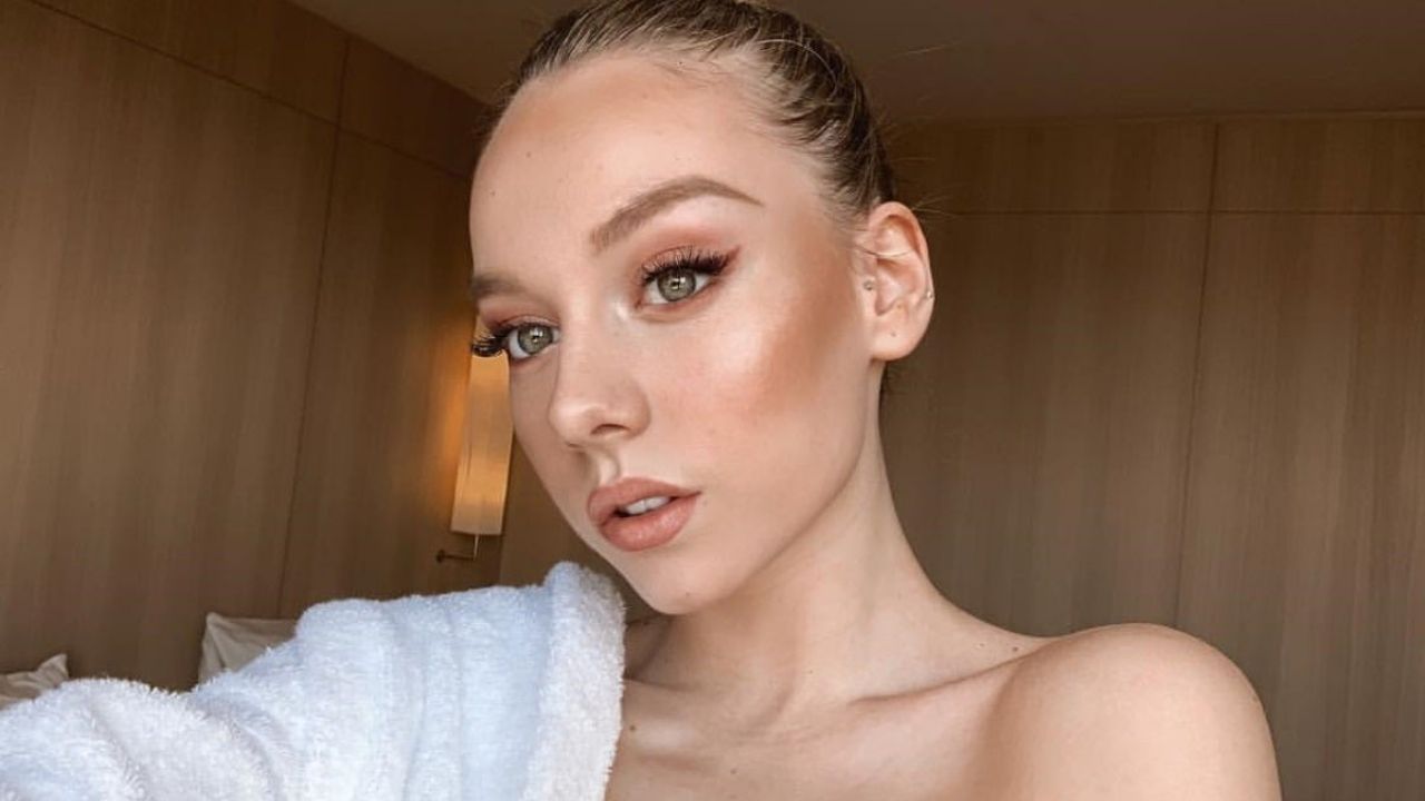 Ester Exposito