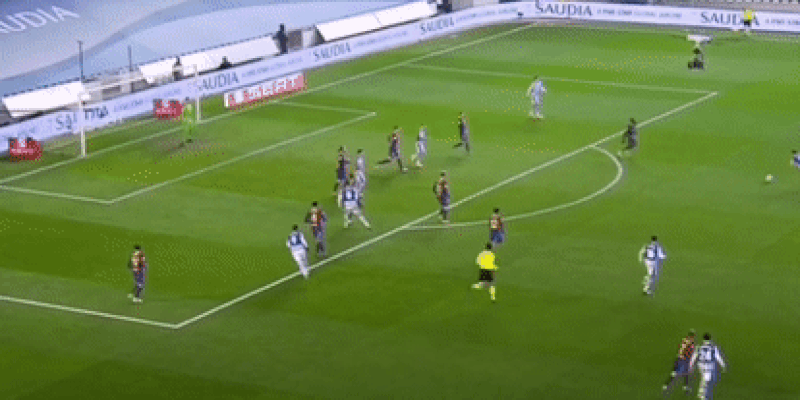 VIDEO: Ter Stegen 'gánh' Barca thay phần việc của Messi