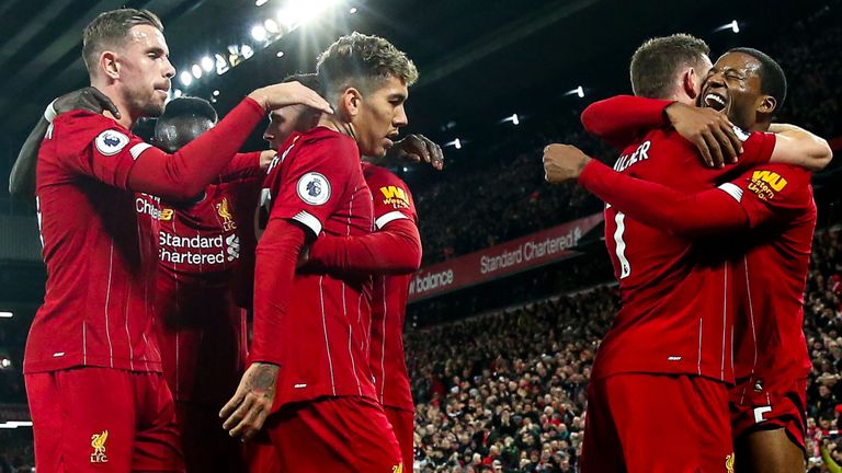 Liverpool lap ky luc vo tien khoang hau