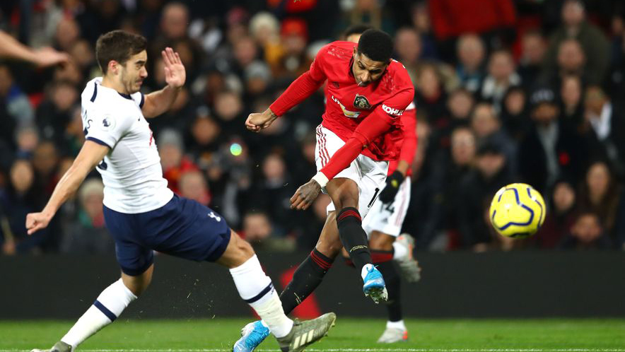 Tottenham burnley thu thach Mourinho