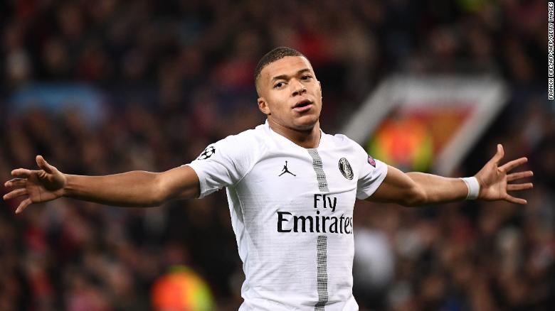 mbappe vuot qua ronaldo messi