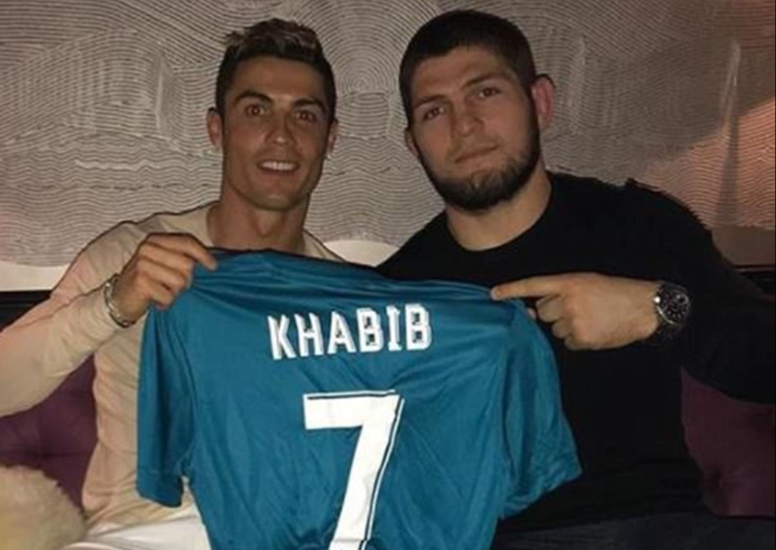 ufc khueyn ronaldo