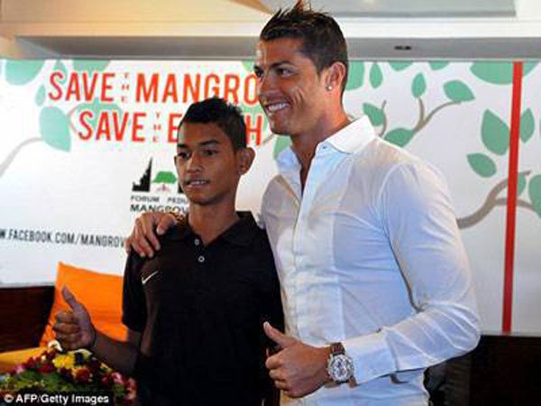 ronaldo dam cuoi