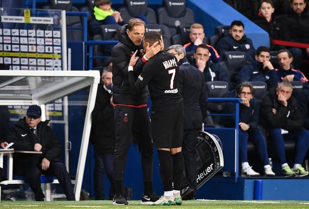 mbappe bat thay
