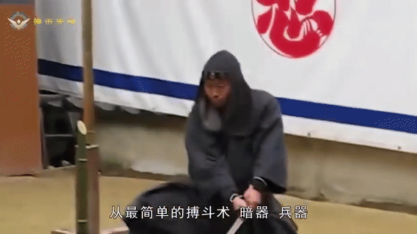 'Gạ kèo' nhà vô địch UFC, chiến binh Ninja không thấy lối về