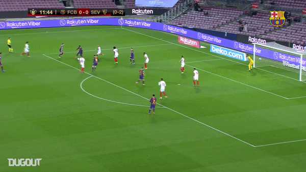 Dembele xử lý 'ảo ma', biến 9 cầu thủ Sevilla thành người dưng