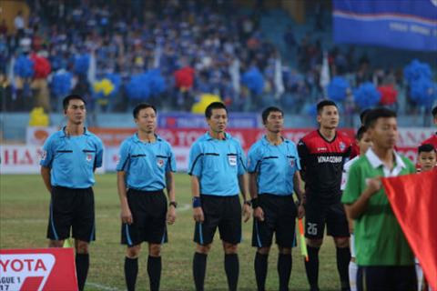 V-League 2017, vấn đề trọng tài, hà nội FC, than quảng ninh, HAGL, trọng tài