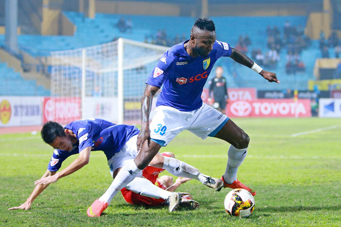  HLV Lê Thụy Hải,Samson,HAGL,châu ngọc quang, ha noi fc, bầu đức, v-league, phạm lỗi v-league