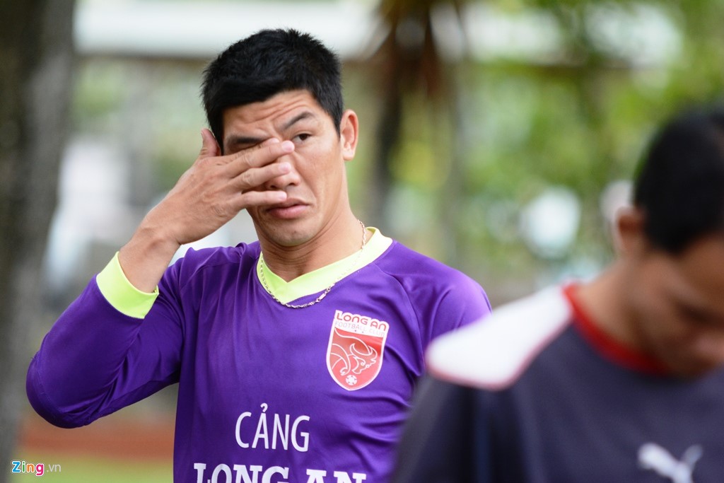 Minh Nhựt, thủ môn Minh Nhựt,long an, tp hcm, vff, án phạt của vff, v-league, v-league 2017, hagl