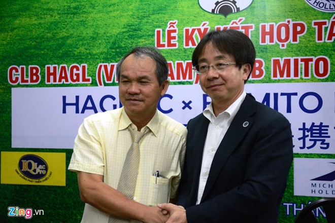 Bầu Đức,Công Phượng, Tuấn Anh, Nhật Bản,j-league 2,HAGL, bóng đá việt nam,v-league, mito hollyhock,yokohama fc